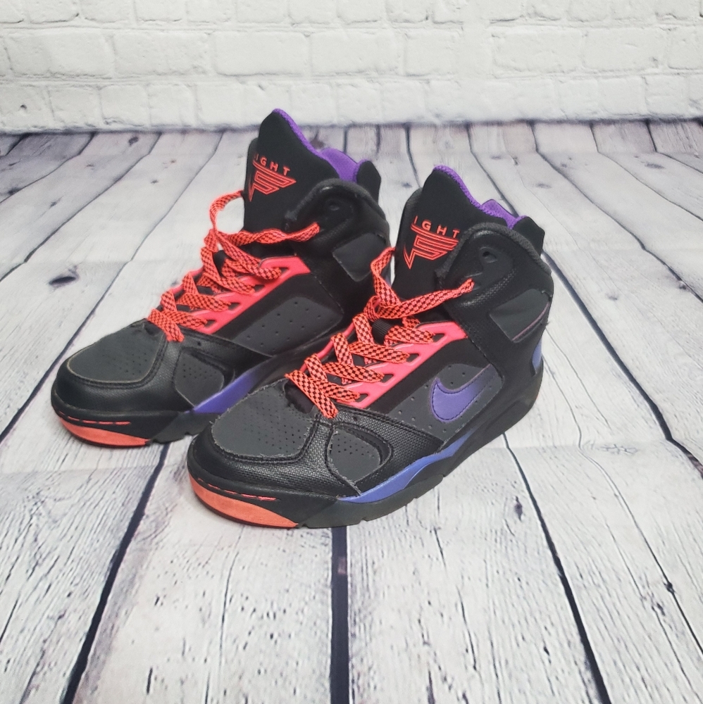 Nike Air Flight Lite